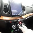 Lada Vesta, ты ли это? Опубликованы фото интерьера Vesta FL с вертикальным экраном мультимедийной системы